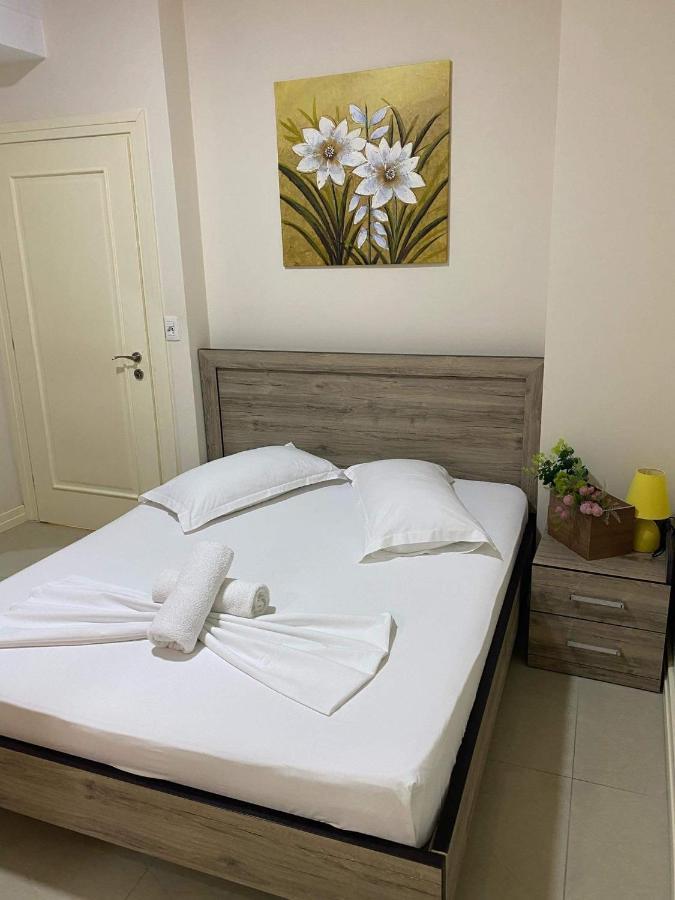 Apartamente Berti'S Garden Sarandë Exteriér fotografie
