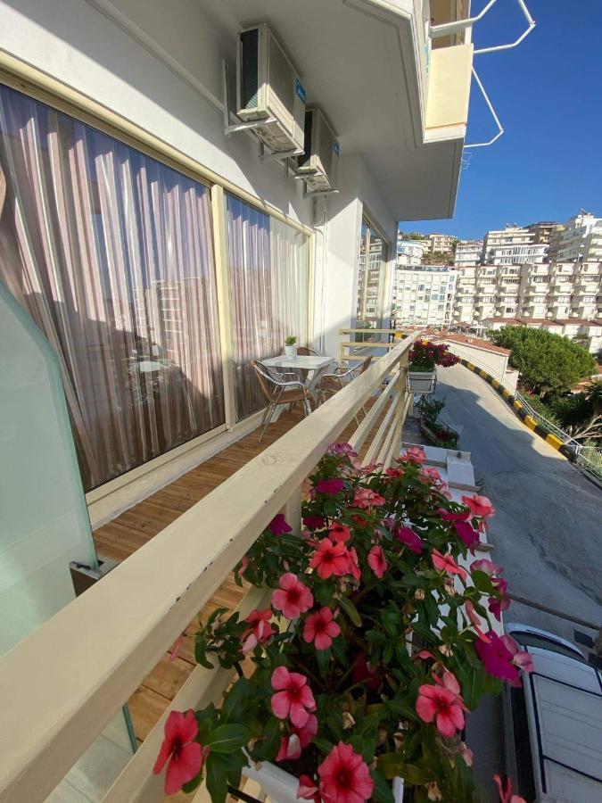 Apartamente Berti'S Garden Sarandë Exteriér fotografie