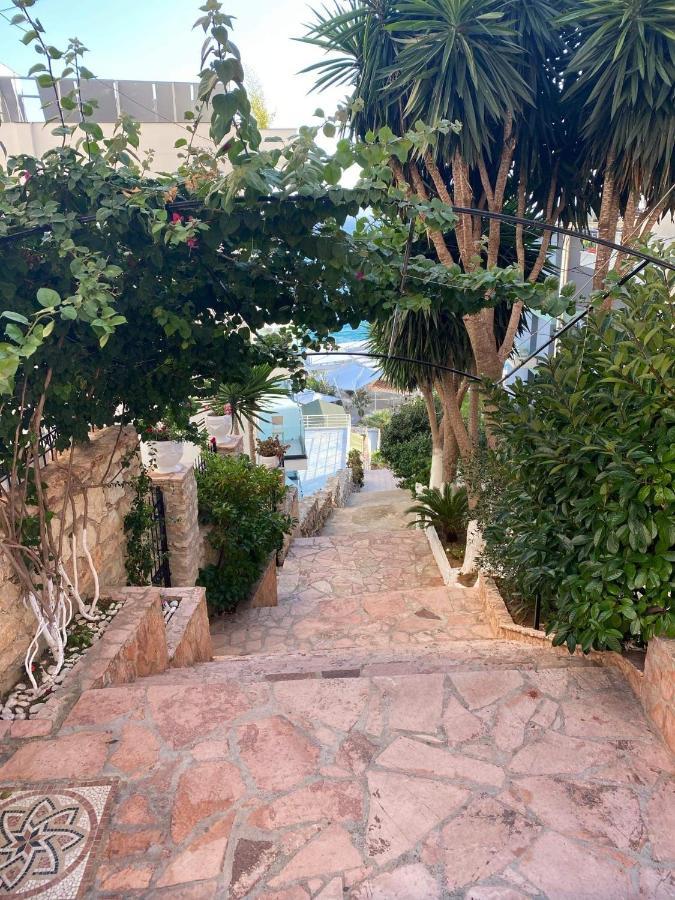 Apartamente Berti'S Garden Sarandë Exteriér fotografie